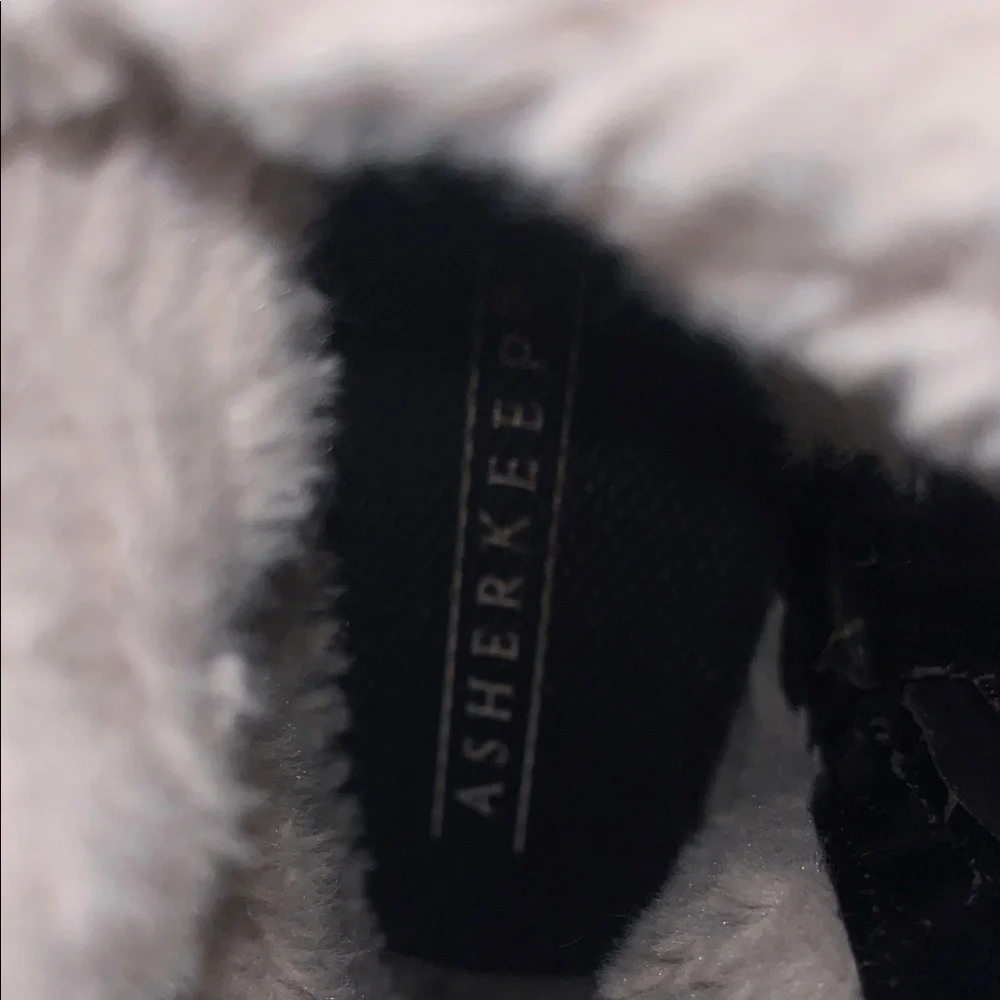 Merrell Black and Gray Winter Boots with Buckle